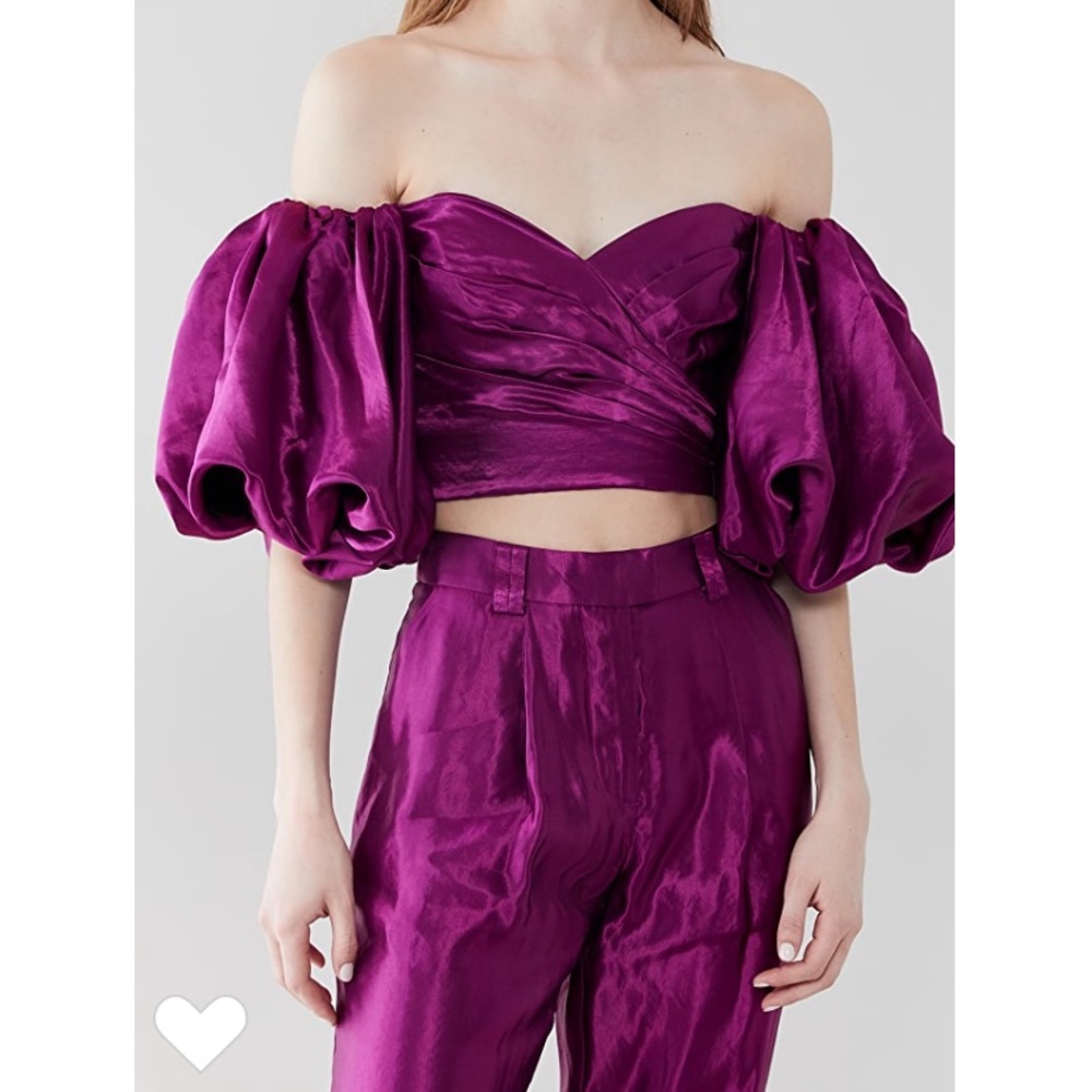 Aje
Gracious Off Shoulder Top size:Small